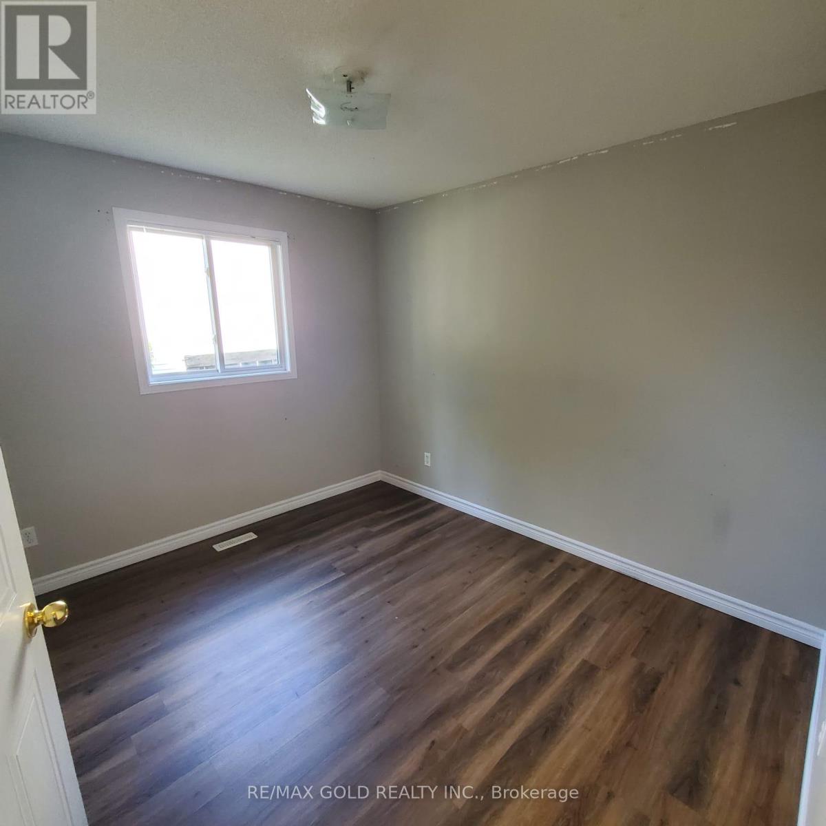 972 Prosperity Court, London East, Ontario  N5V 5C7 - Photo 5 - X12662336