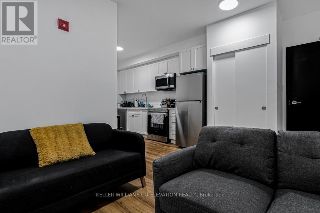 8 - 610 King Street E, Hamilton (Landsdale), Ontario  L8N 1E2 - Photo 4 - X12662376