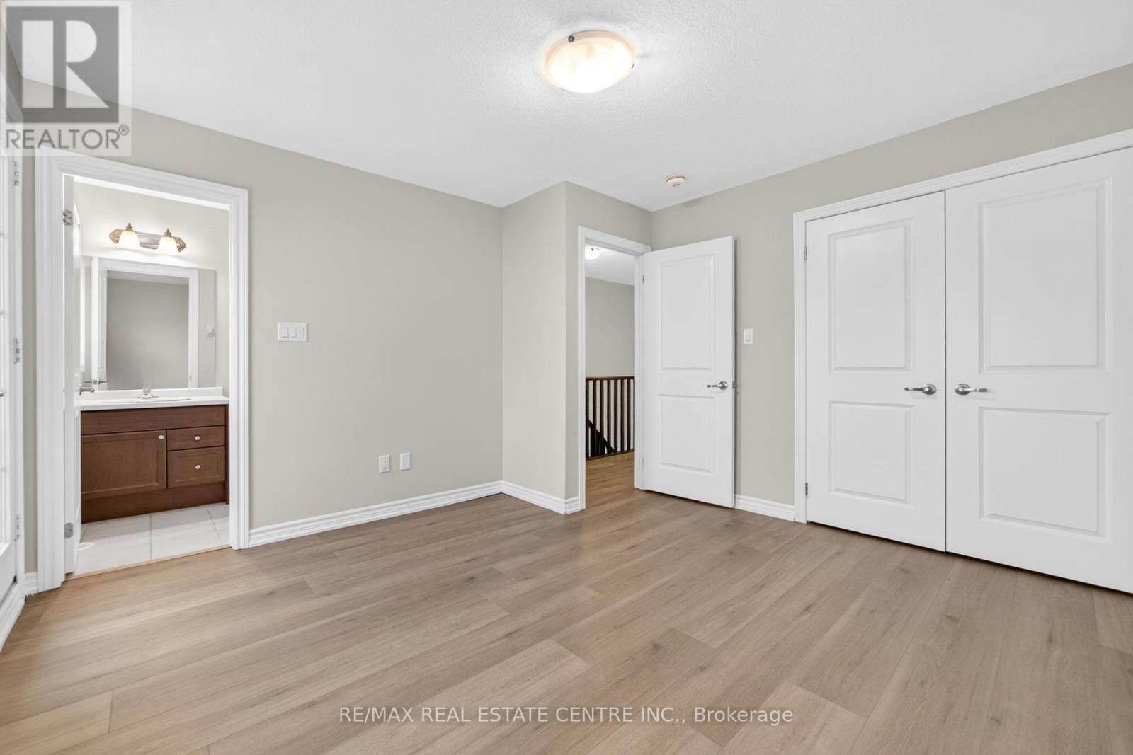 6 Borers Creek Circle S, Hamilton (Waterdown), Ontario  L8B 0S1 - Photo 23 - X12662404