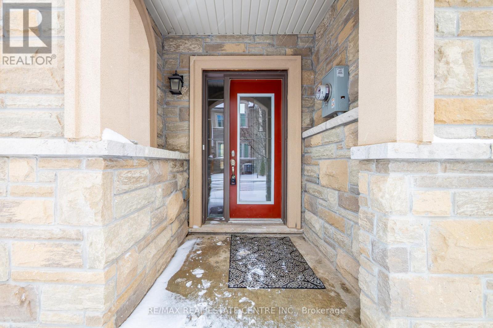 6 Borers Creek Circle S, Hamilton (Waterdown), Ontario  L8B 0S1 - Photo 3 - X12662404