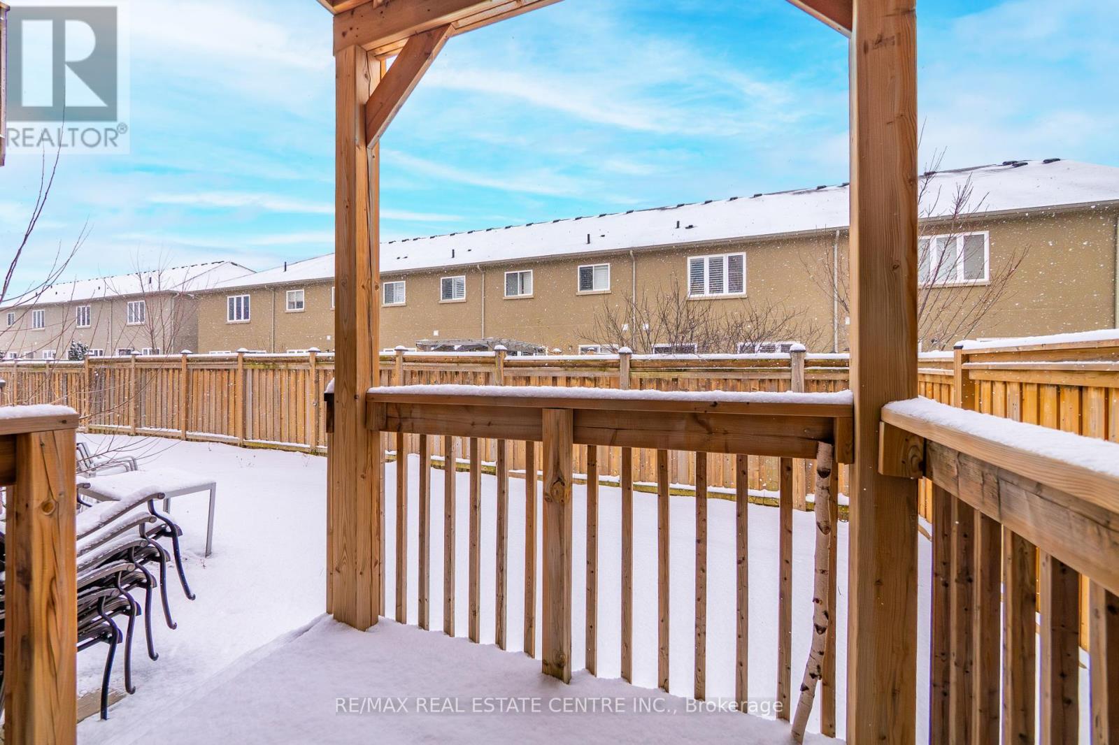 6 Borers Creek Circle S, Hamilton (Waterdown), Ontario  L8B 0S1 - Photo 38 - X12662404