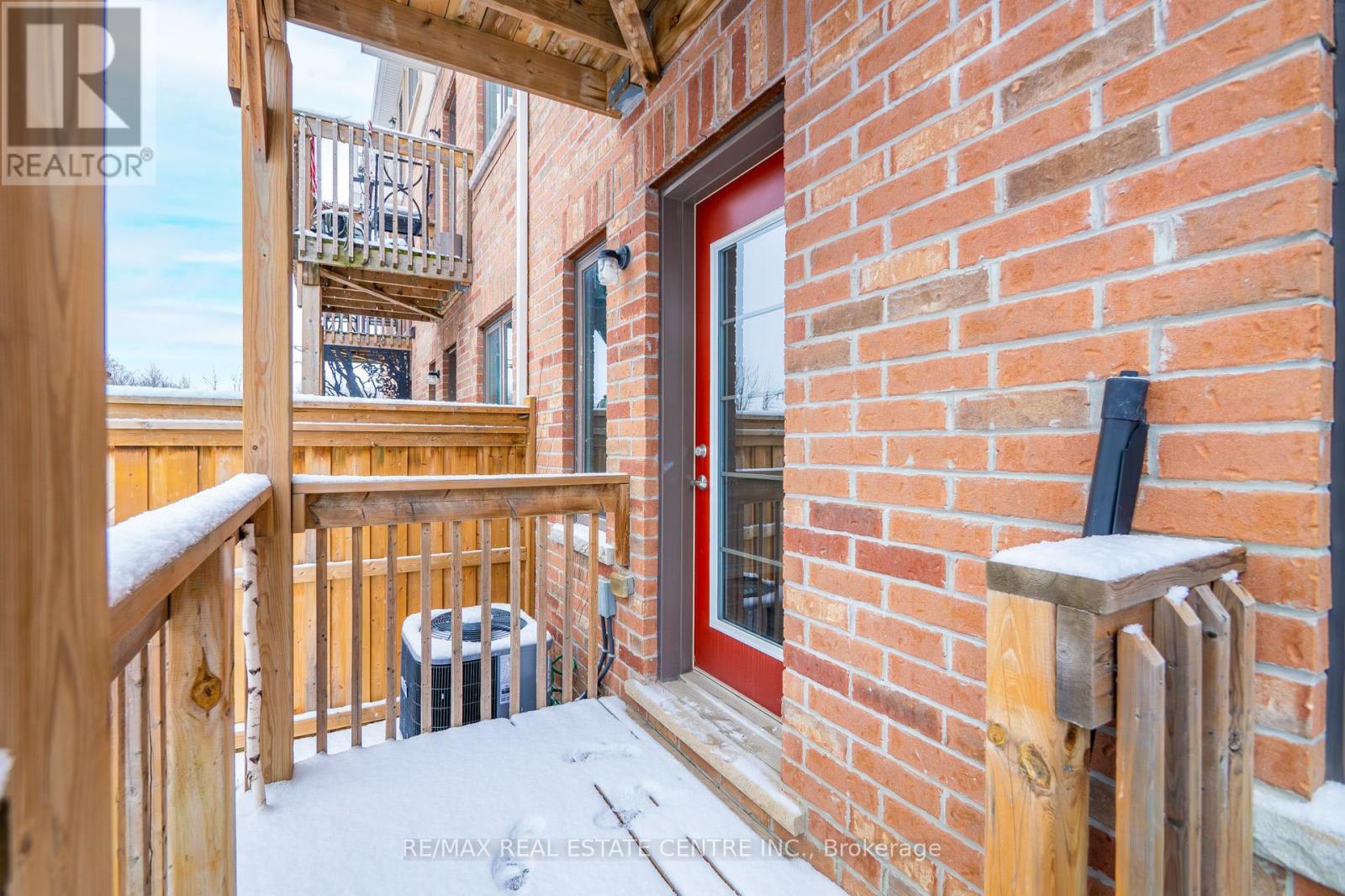 6 Borers Creek Circle S, Hamilton (Waterdown), Ontario  L8B 0S1 - Photo 39 - X12662404