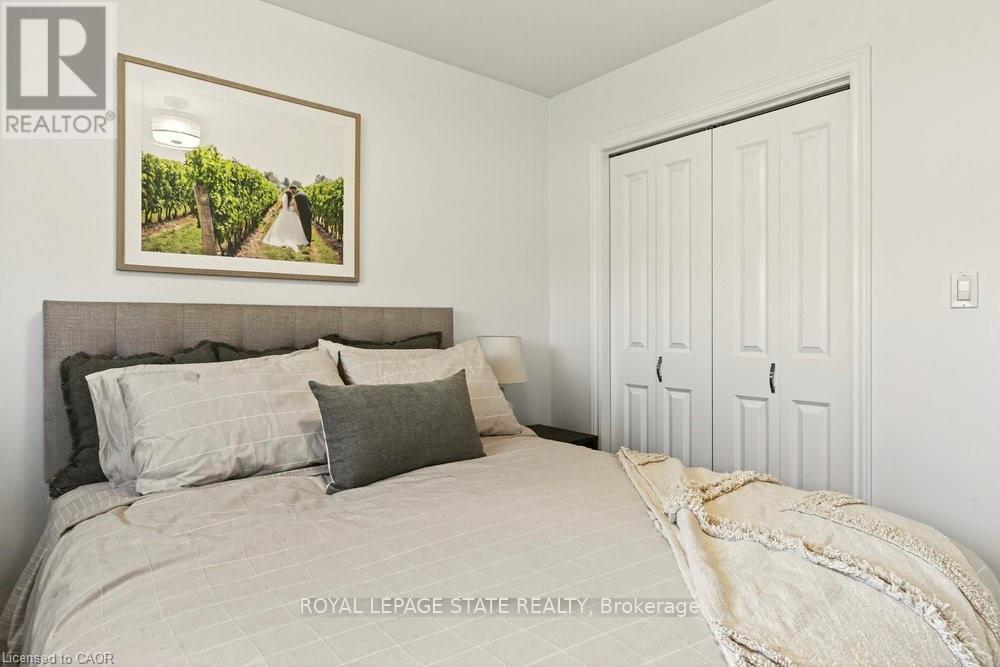 7 Prince Charles Drive, St. Catharines, Ontario  L2N 3Y4 - Photo 17 - X12662414