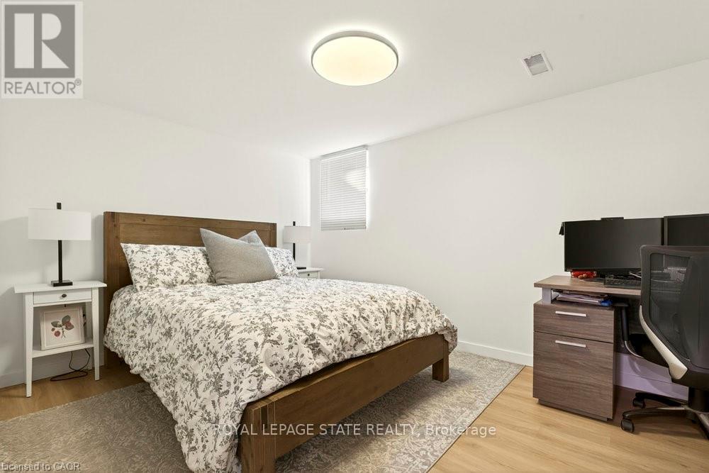 7 Prince Charles Drive, St. Catharines, Ontario  L2N 3Y4 - Photo 37 - X12662414