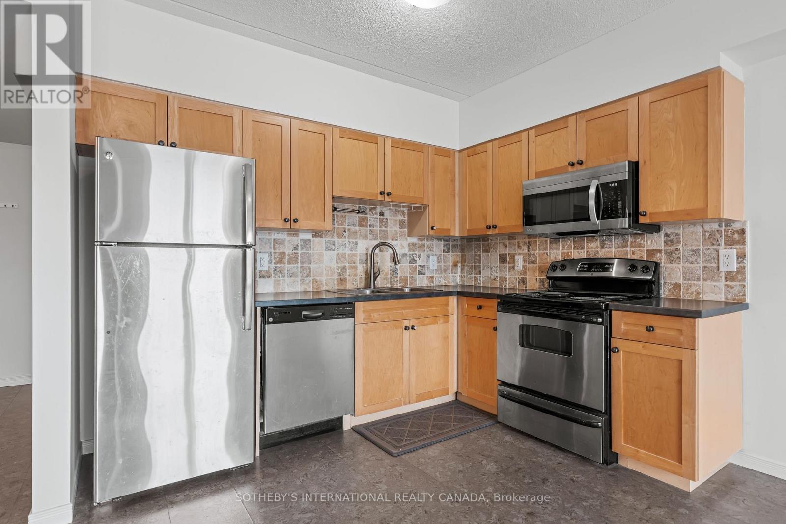 409 - 155 Water Street S, Cambridge, Ontario  N1R 3E3 - Photo 20 - X12662550