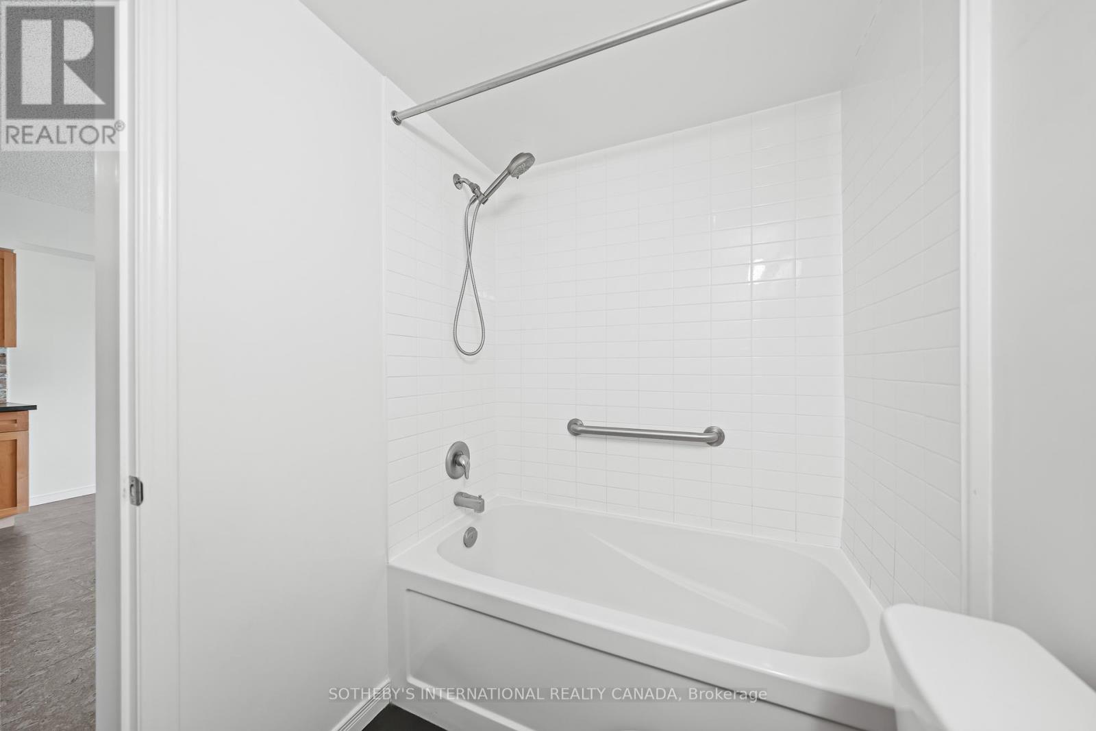 409 - 155 Water Street S, Cambridge, Ontario  N1R 3E3 - Photo 28 - X12662550