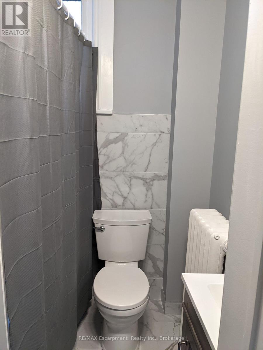 4 - 158 James Street, St. Catharines (Downtown), Ontario  L2R 5C4 - Photo 11 - X12662578