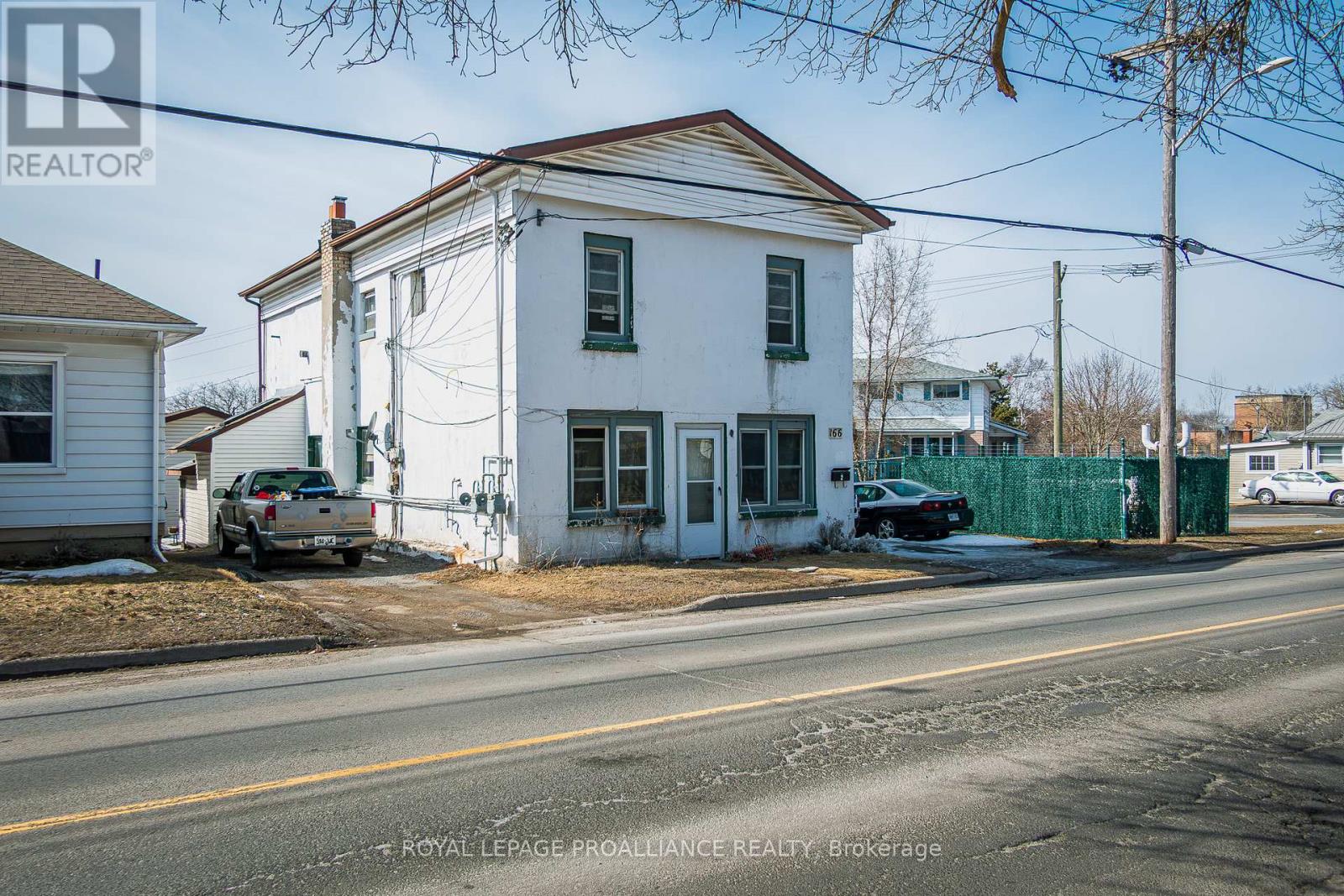 166 West Street, Quinte West, Ontario  K8V 2M7 - Photo 3 - X12662610