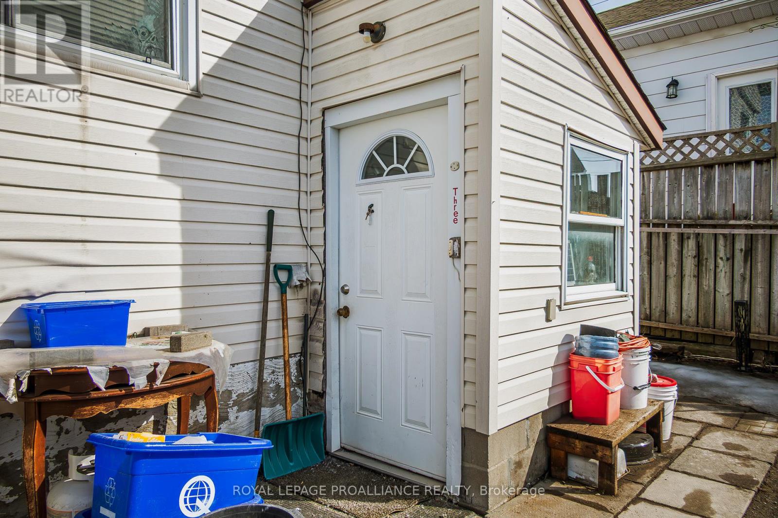 166 West Street, Quinte West, Ontario  K8V 2M7 - Photo 35 - X12662610