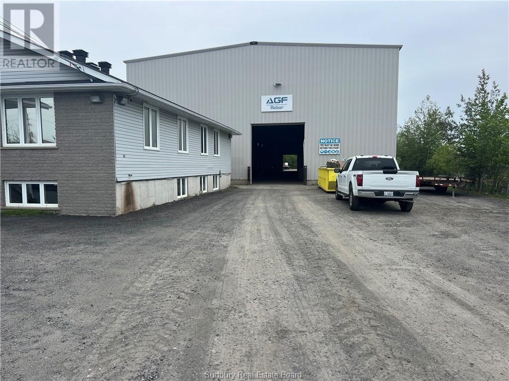 2788 Belisle Drive, Sudbury, Ontario  P3N 1B3 - Photo 2 - 2125986