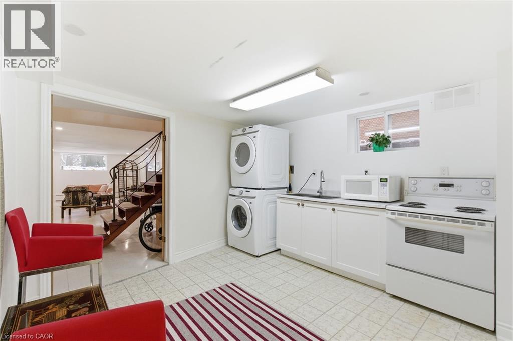 16 Freeland Court, Hamilton, Ontario  L8S 3R5 - Photo 28 - 40787879