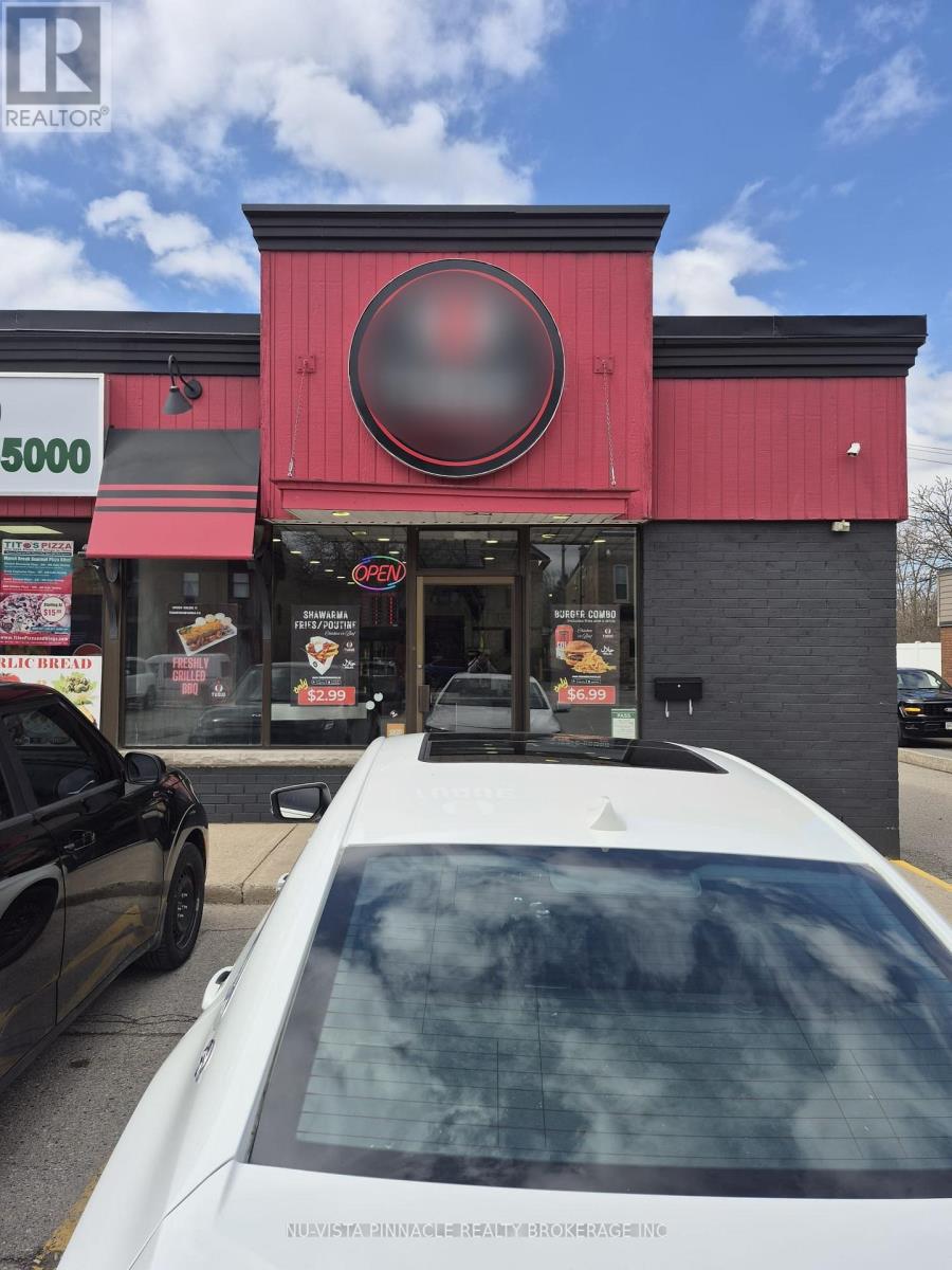 11 FRONT STREET E, Strathroy-Caradoc, Ontario