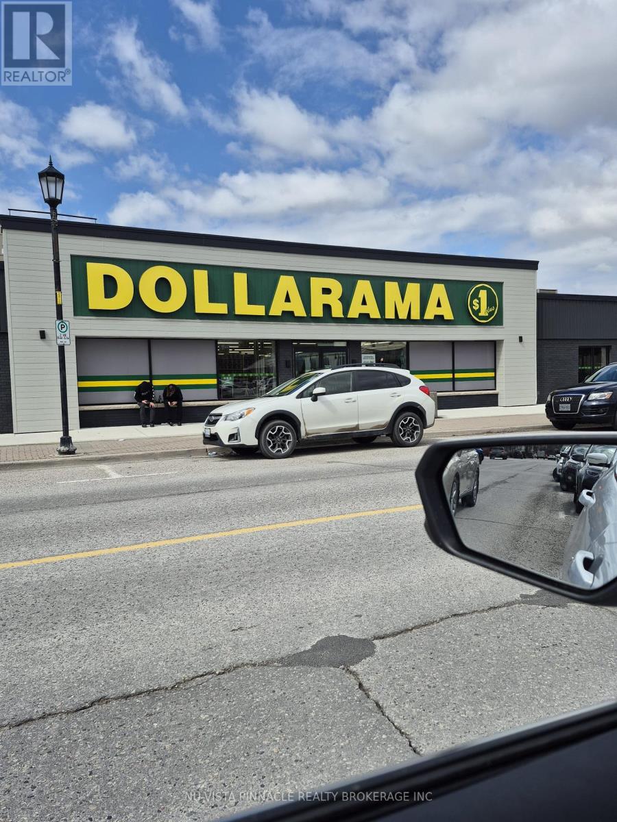 11 Front Street E, Strathroy-Caradoc (Nw), Ontario  N7G 1Y4 - Photo 16 - X12662650