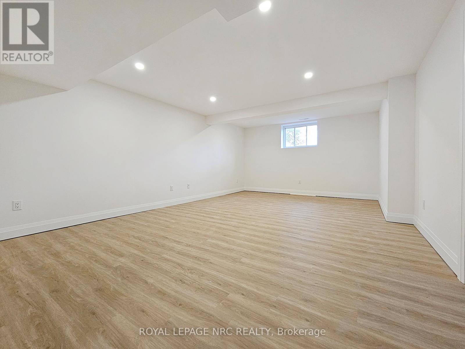 4705 Lee Avenue, Niagara Falls, Ontario  L2H 1M7 - Photo 10 - X12319292