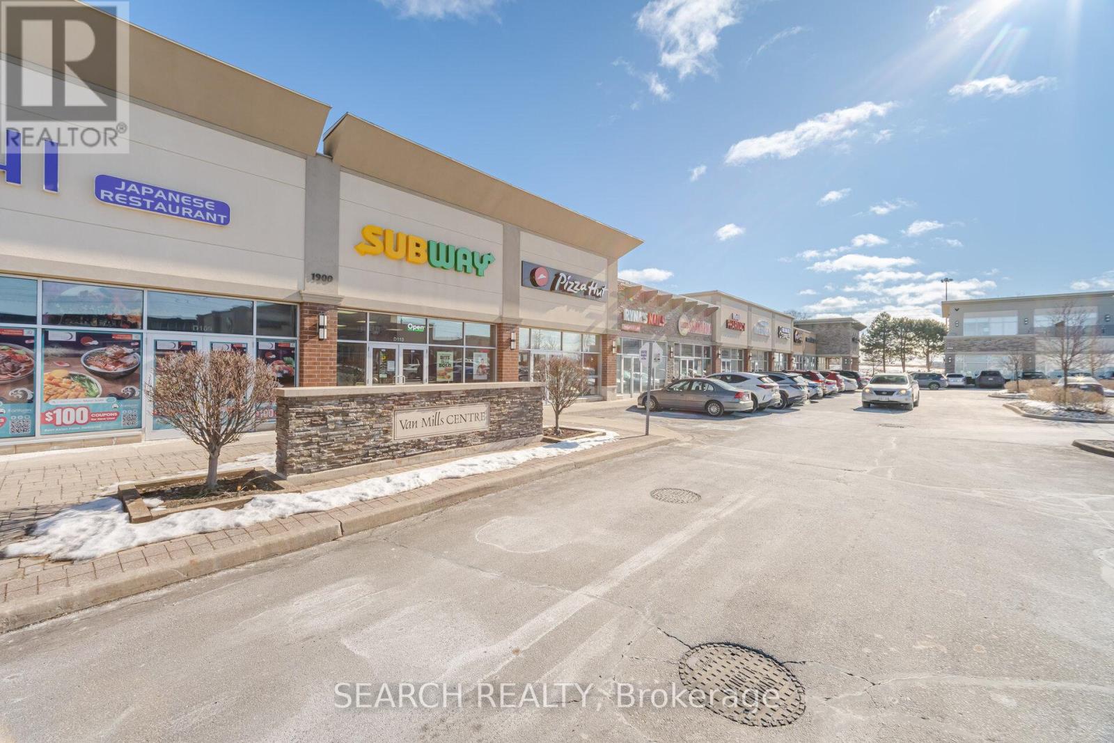 1900 Fowler Drive, Mississauga, Ontario  L5K 1T7 - Photo 19 - W12458699