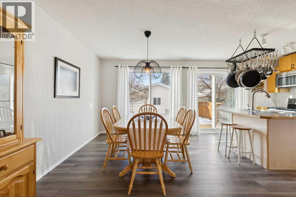 31 Prestwick Grove Se, Calgary, Alberta  T2Z 3L6 - Photo 11 - A2275386