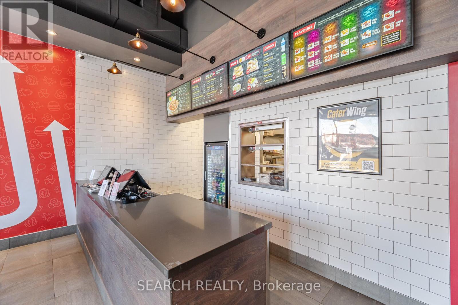 1900 Fowler Drive, Mississauga, Ontario  L5K 1T7 - Photo 5 - W12458699