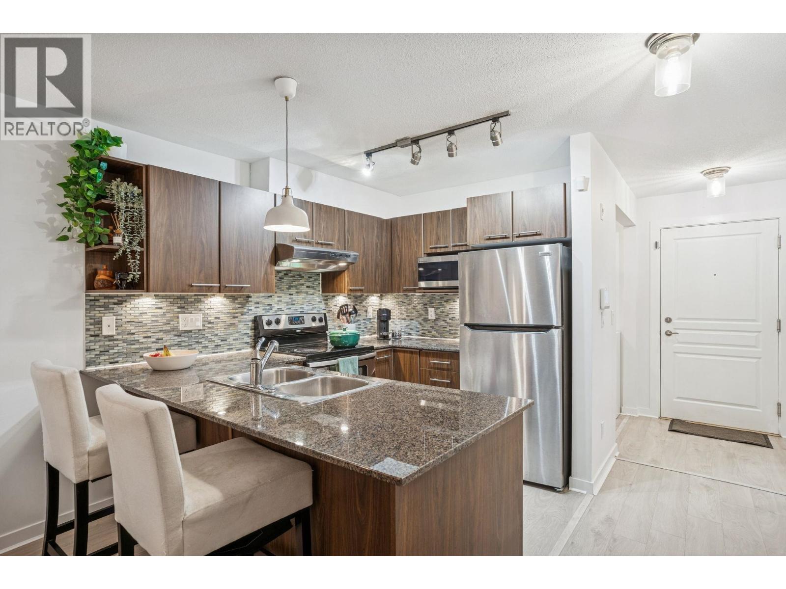 111 4728 Brentwood Drive, Burnaby, British Columbia  V5C 0G2 - Photo 6 - R3075746