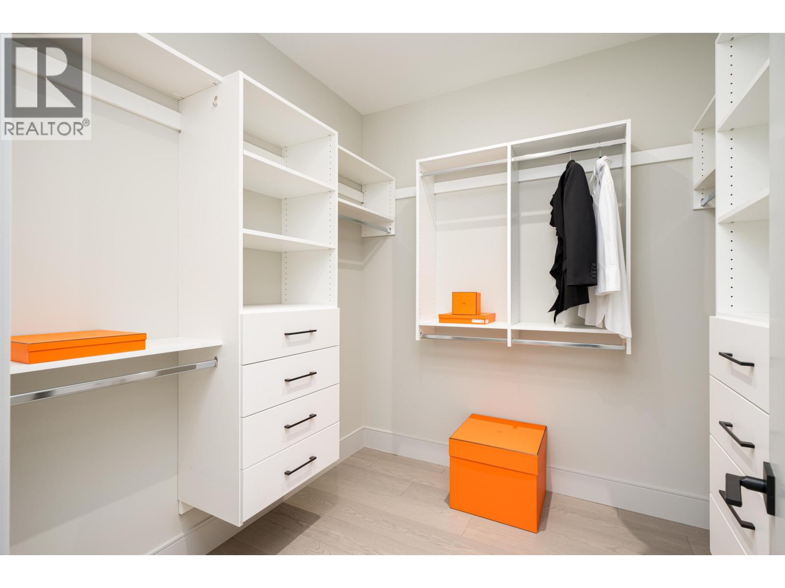 6571 Whiteoak Drive, Richmond, British Columbia  V7E 4Z7 - Photo 31 - R3075768