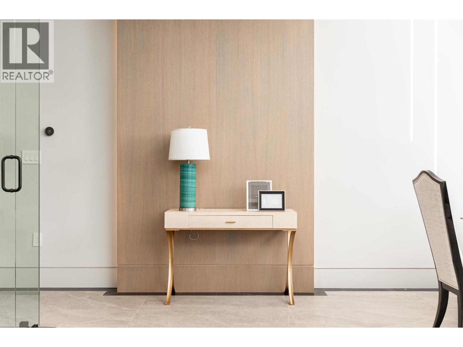 6571 Whiteoak Drive, Richmond, British Columbia  V7E 4Z7 - Photo 4 - R3075768