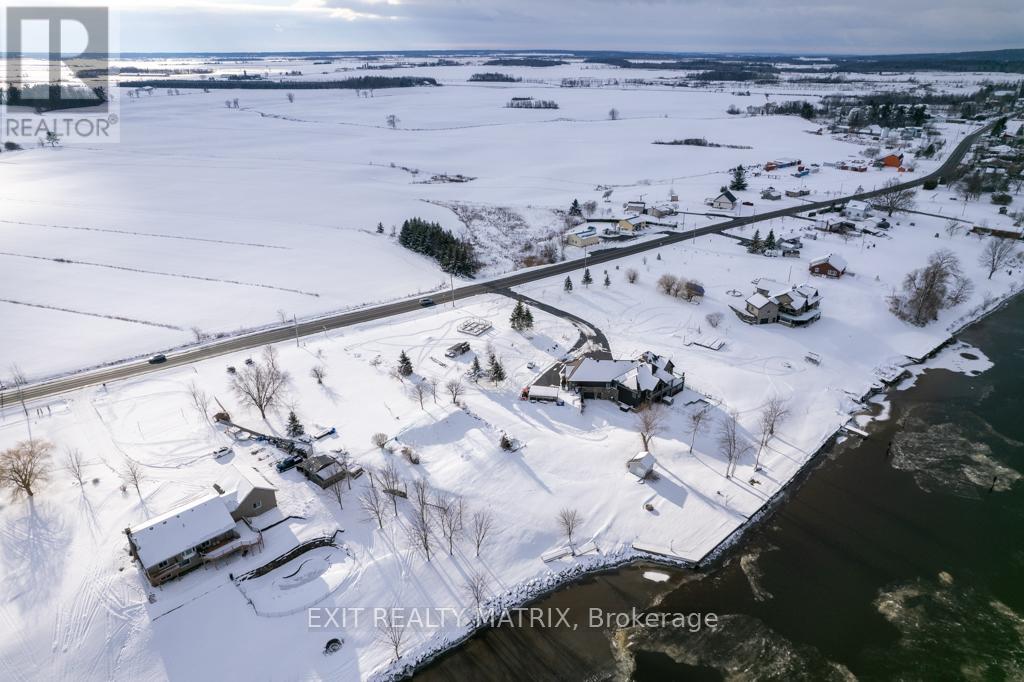 1755 Rue Lajoie Street, Alfred And Plantagenet, Ontario  K0B 1J0 - Photo 2 - X12561844