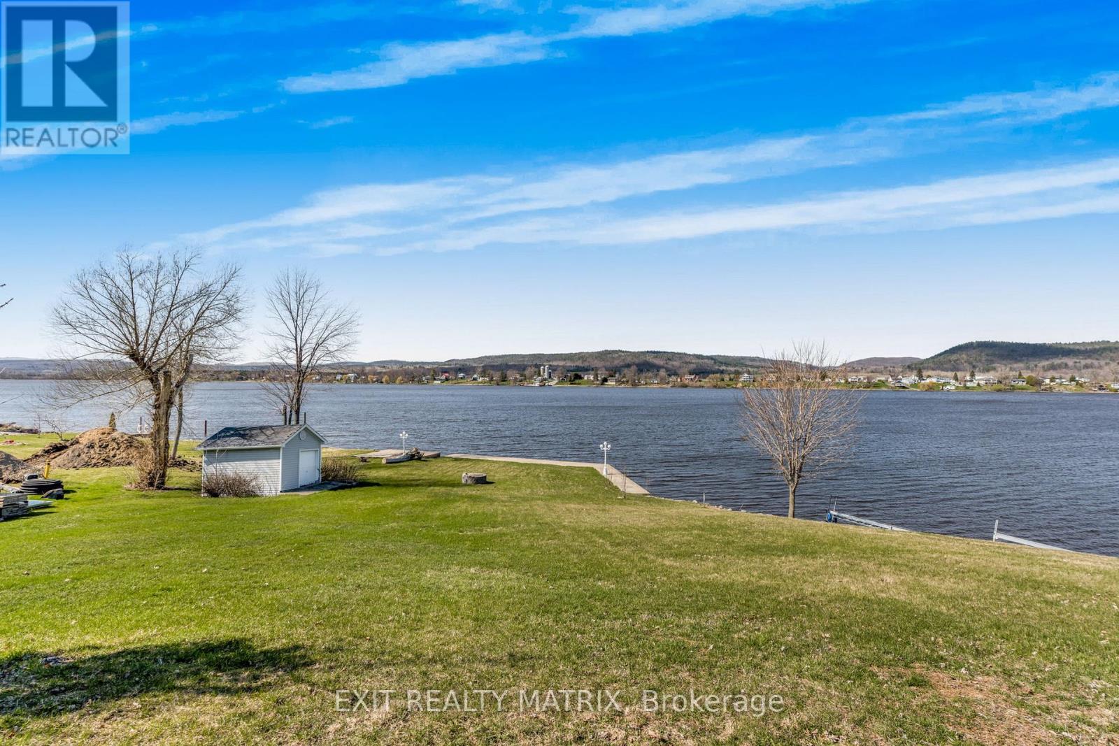 1755 Rue Lajoie Street, Alfred And Plantagenet, Ontario  K0B 1J0 - Photo 7 - X12561844