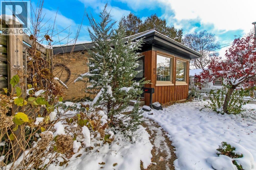 85 Grand River Avenue, Brantford, Ontario  N3T 4X5 - Photo 2 - 40795958