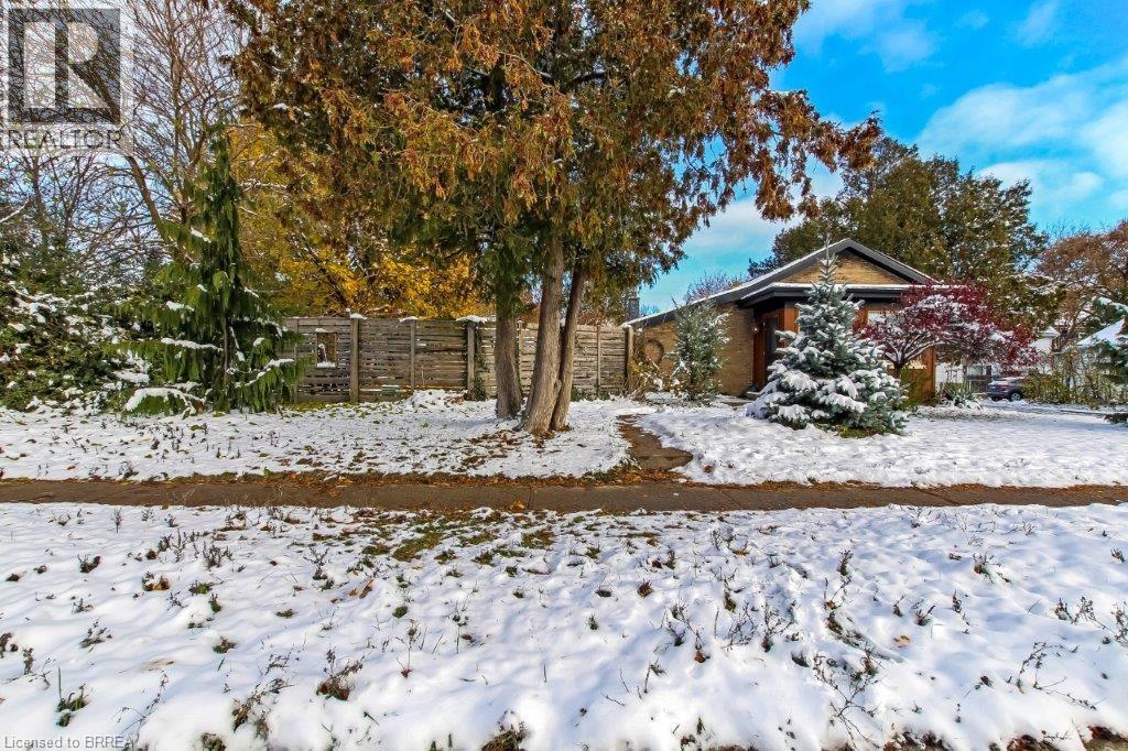 85 Grand River Avenue, Brantford, Ontario  N3T 4X5 - Photo 3 - 40795958