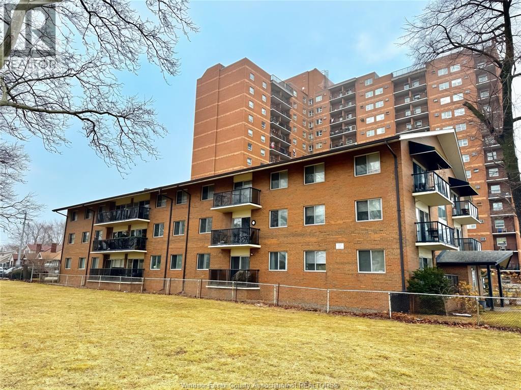 1805 Riverside Drive West Unit# 203, Windsor, Ontario  N9B 1A6 - Photo 2 - 26000174