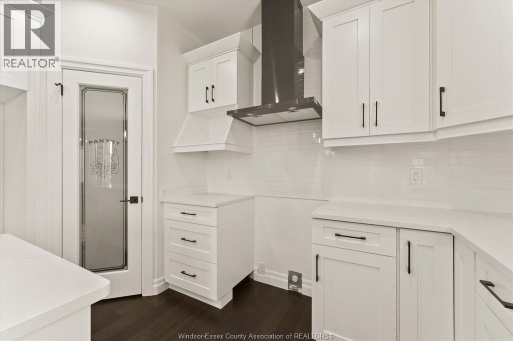 2469 Partington Avenue, Windsor, Ontario  N9E 0A9 - Photo 18 - 26000168