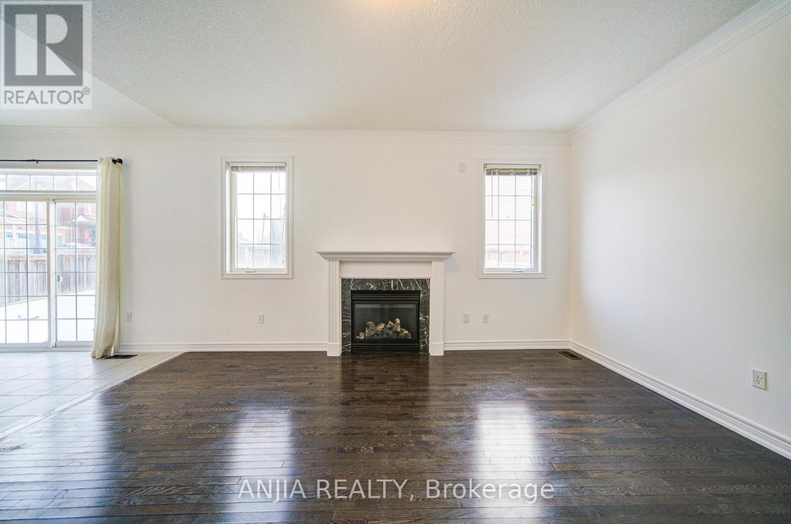 1137 Quick Street, Newmarket, Ontario  L3X 0A6 - Photo 17 - N12662594