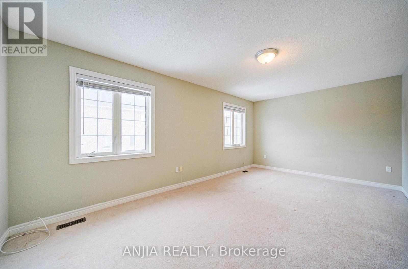 1137 Quick Street, Newmarket, Ontario  L3X 0A6 - Photo 19 - N12662594