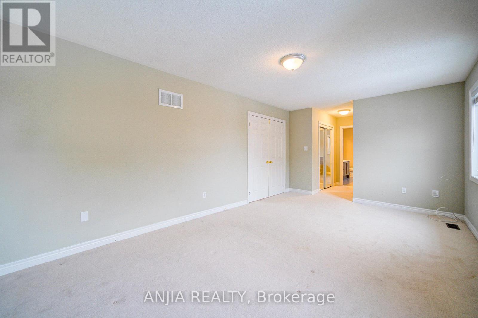 1137 Quick Street, Newmarket, Ontario  L3X 0A6 - Photo 22 - N12662594