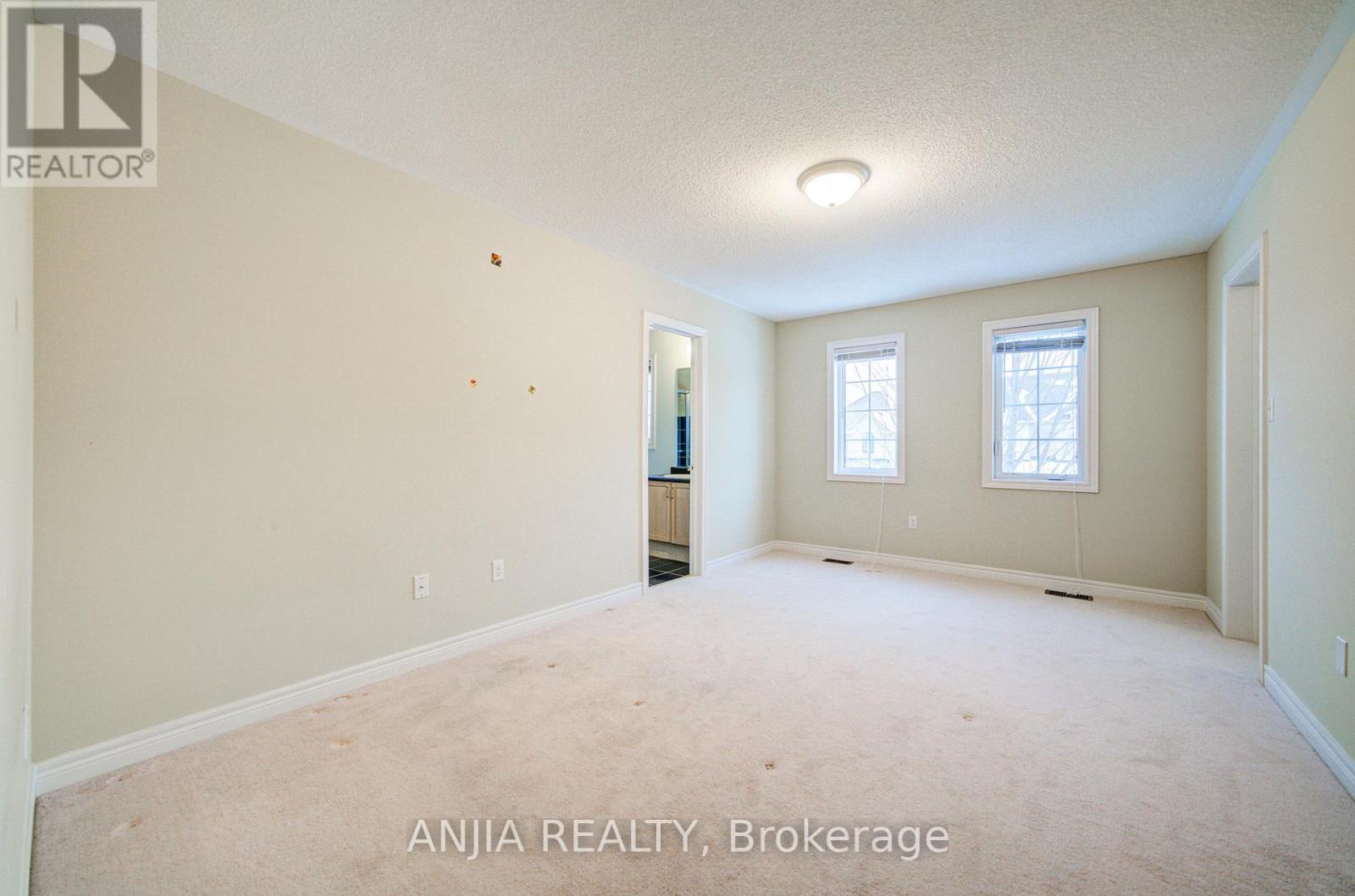 1137 Quick Street, Newmarket, Ontario  L3X 0A6 - Photo 28 - N12662594