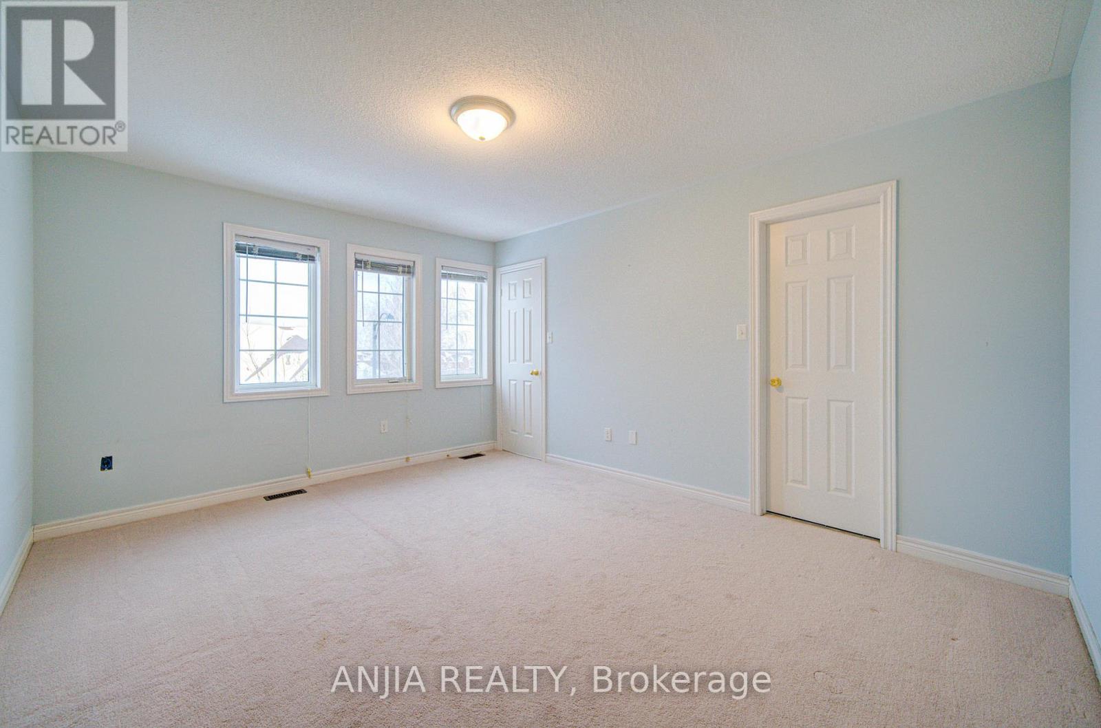 1137 Quick Street, Newmarket, Ontario  L3X 0A6 - Photo 30 - N12662594