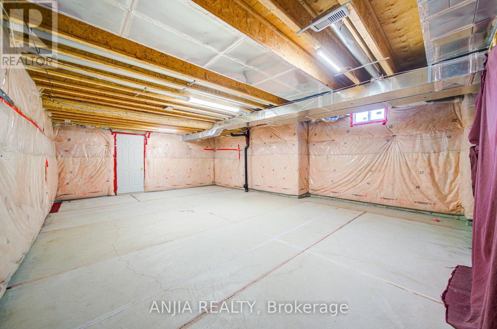 1137 Quick Street, Newmarket, Ontario  L3X 0A6 - Photo 41 - N12662594