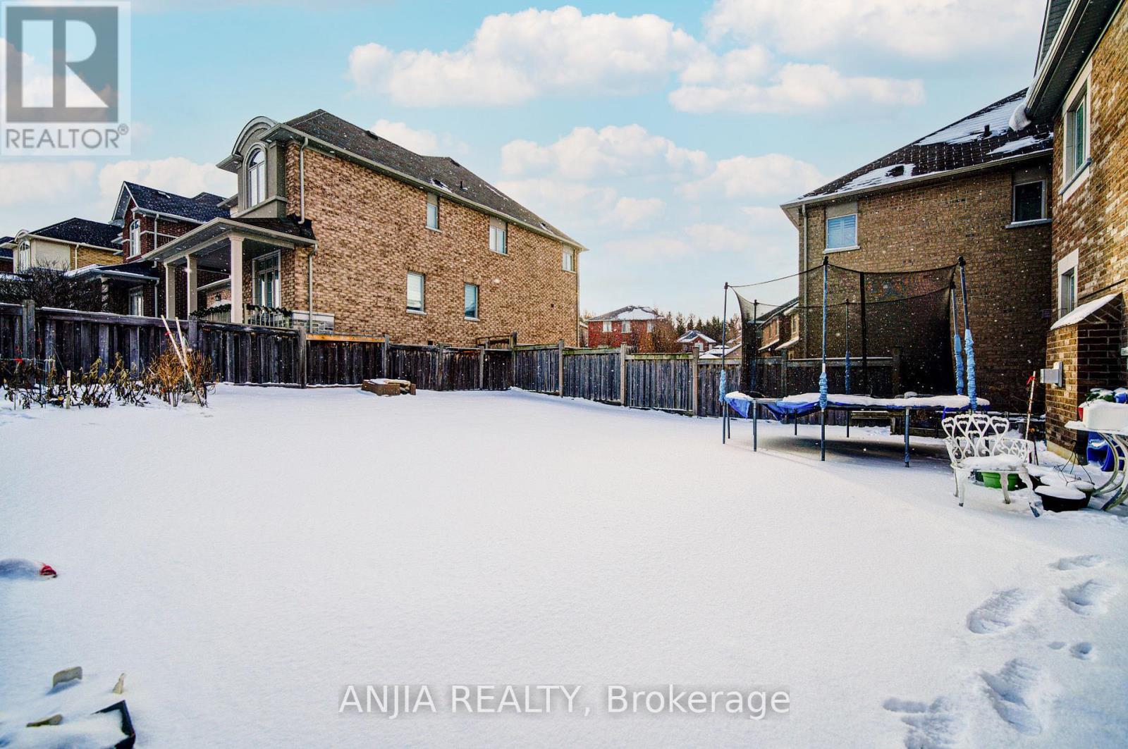 1137 Quick Street, Newmarket, Ontario  L3X 0A6 - Photo 44 - N12662594