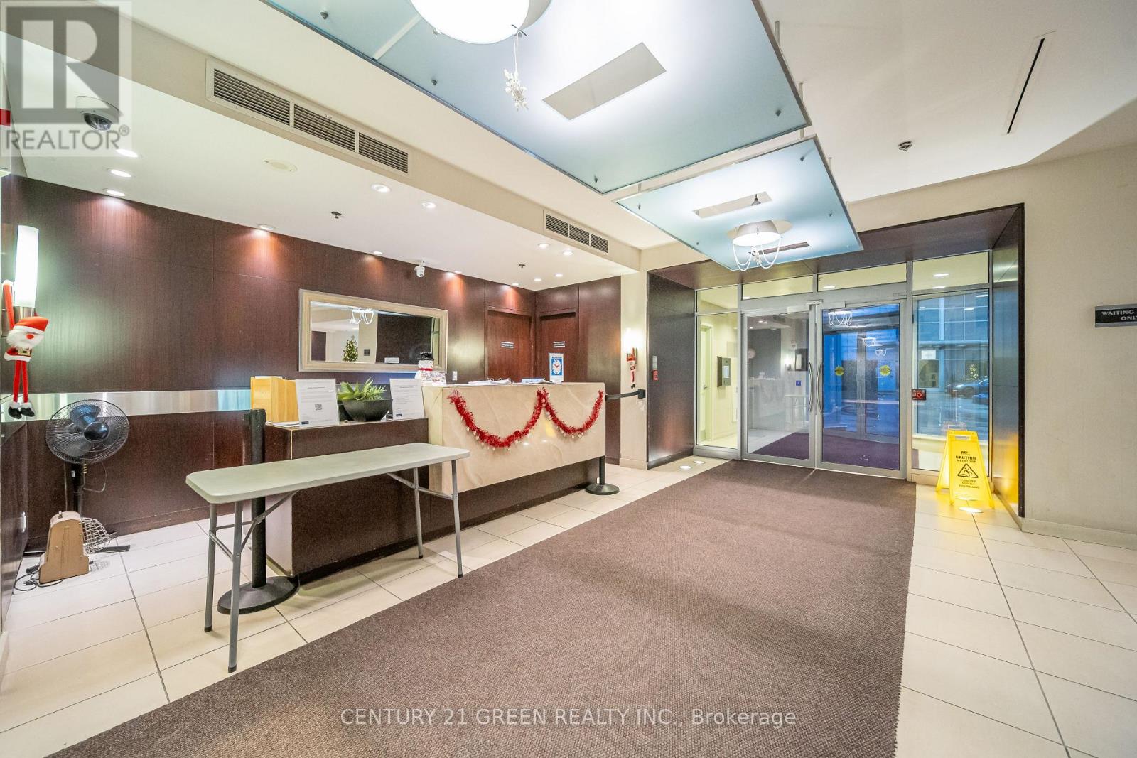 3002 - 36 Lee Centre Drive, Toronto, Ontario  M1H 3K2 - Photo 4 - E12662718