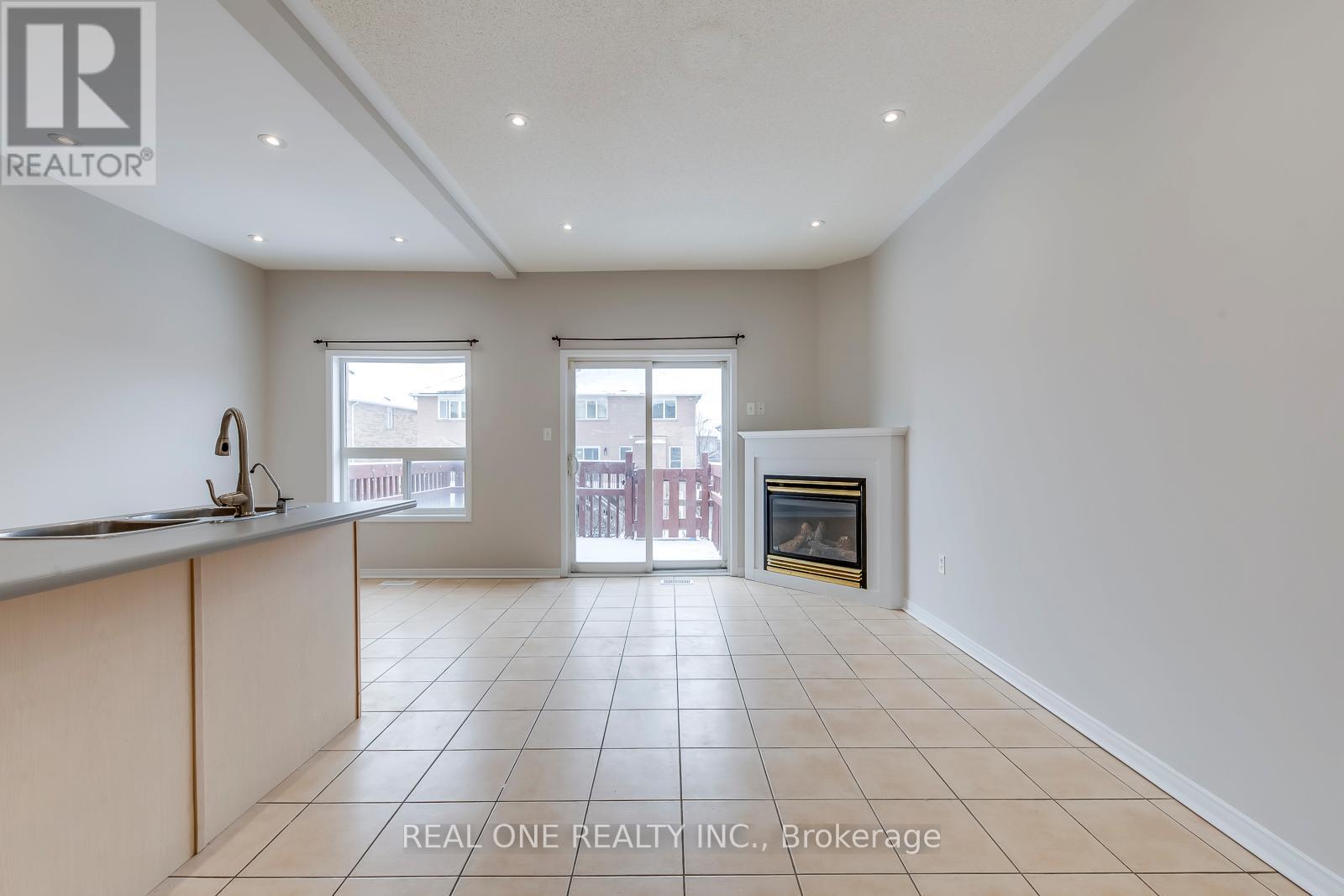 Upper - 24 Coast Avenue, Vaughan, Ontario  L6A 3Y1 - Photo 13 - N12455995