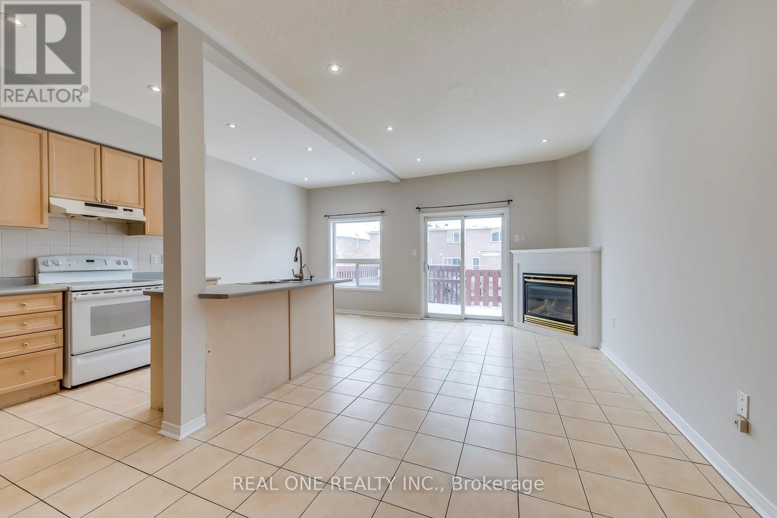 Upper - 24 Coast Avenue, Vaughan, Ontario  L6A 3Y1 - Photo 12 - N12455995