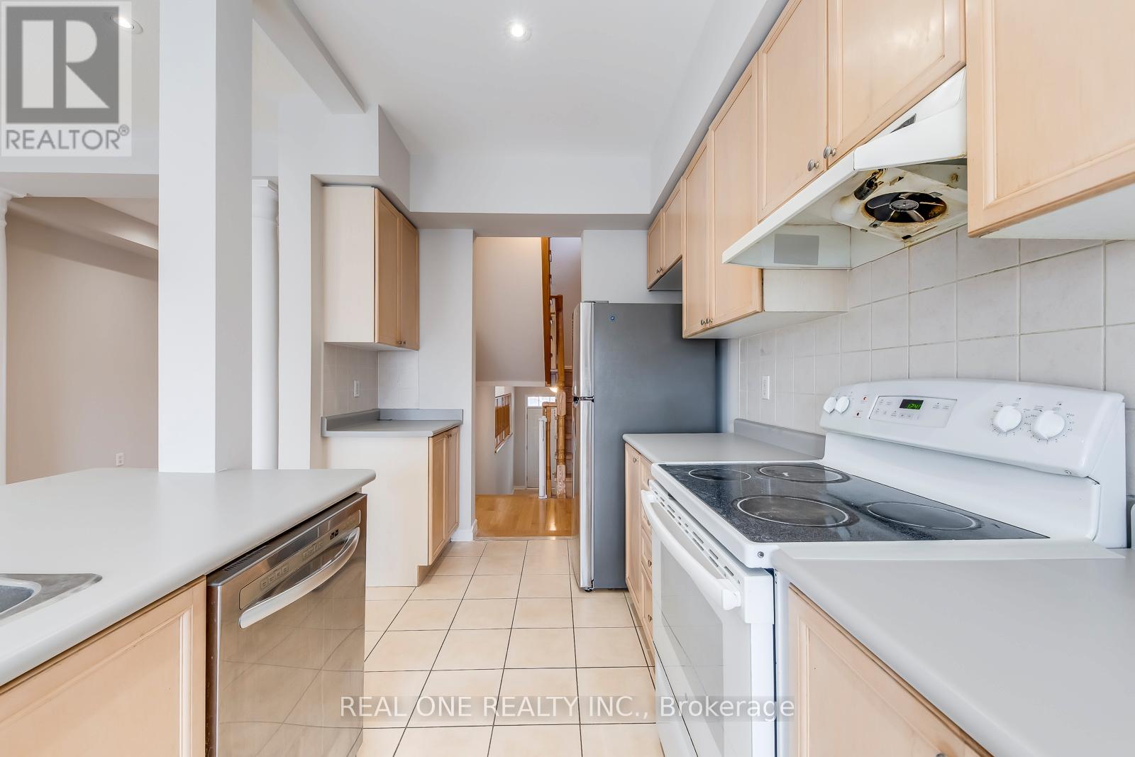 Upper - 24 Coast Avenue, Vaughan, Ontario  L6A 3Y1 - Photo 18 - N12455995