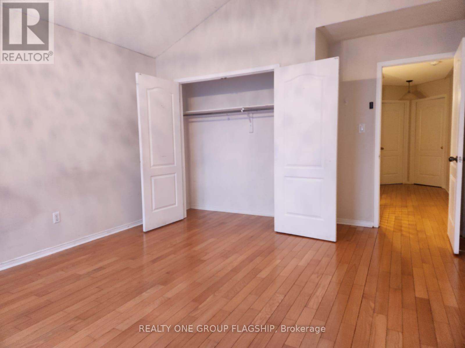 3 Cedarvalley Boulevard, Brampton, Ontario  L7A 1N7 - Photo 12 - W12578560