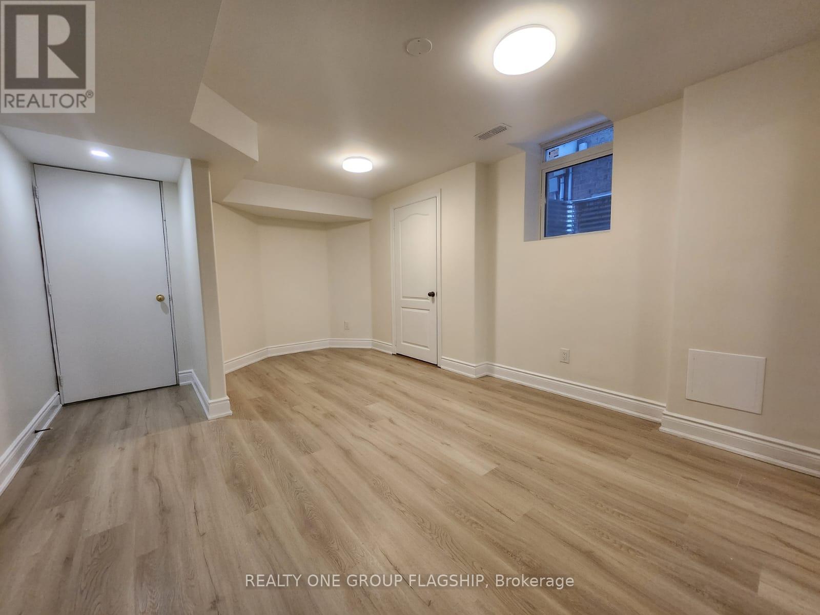 3 Cedarvalley Boulevard, Brampton, Ontario  L7A 1N7 - Photo 5 - W12578564