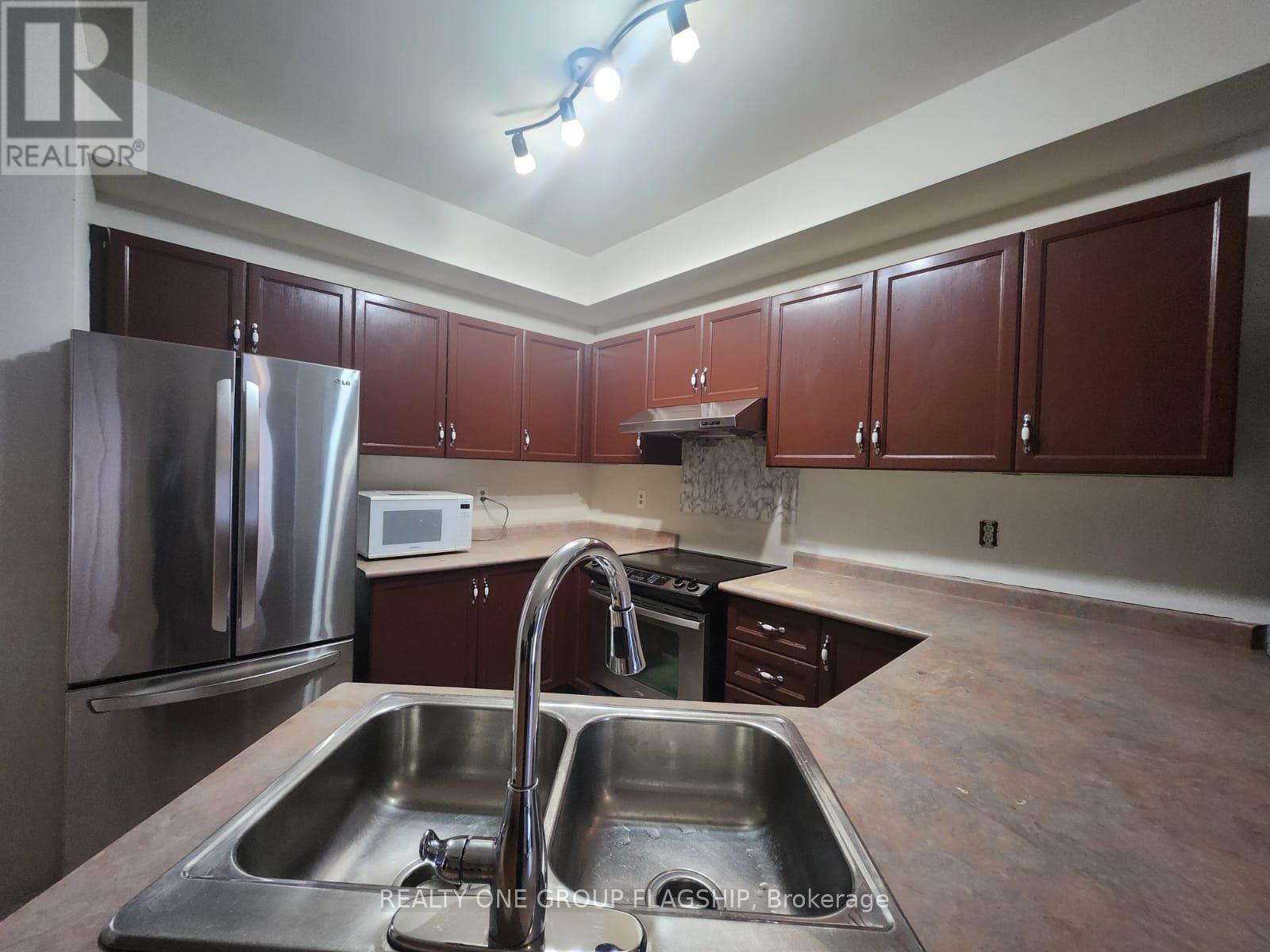 3 Cedarvalley Boulevard, Brampton, Ontario  L7A 1N7 - Photo 7 - W12578560