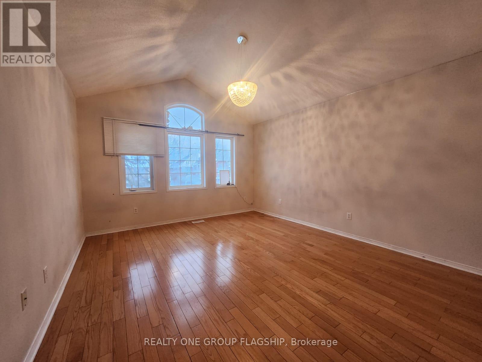 3 Cedarvalley Boulevard, Brampton, Ontario  L7A 1N7 - Photo 11 - W12578560