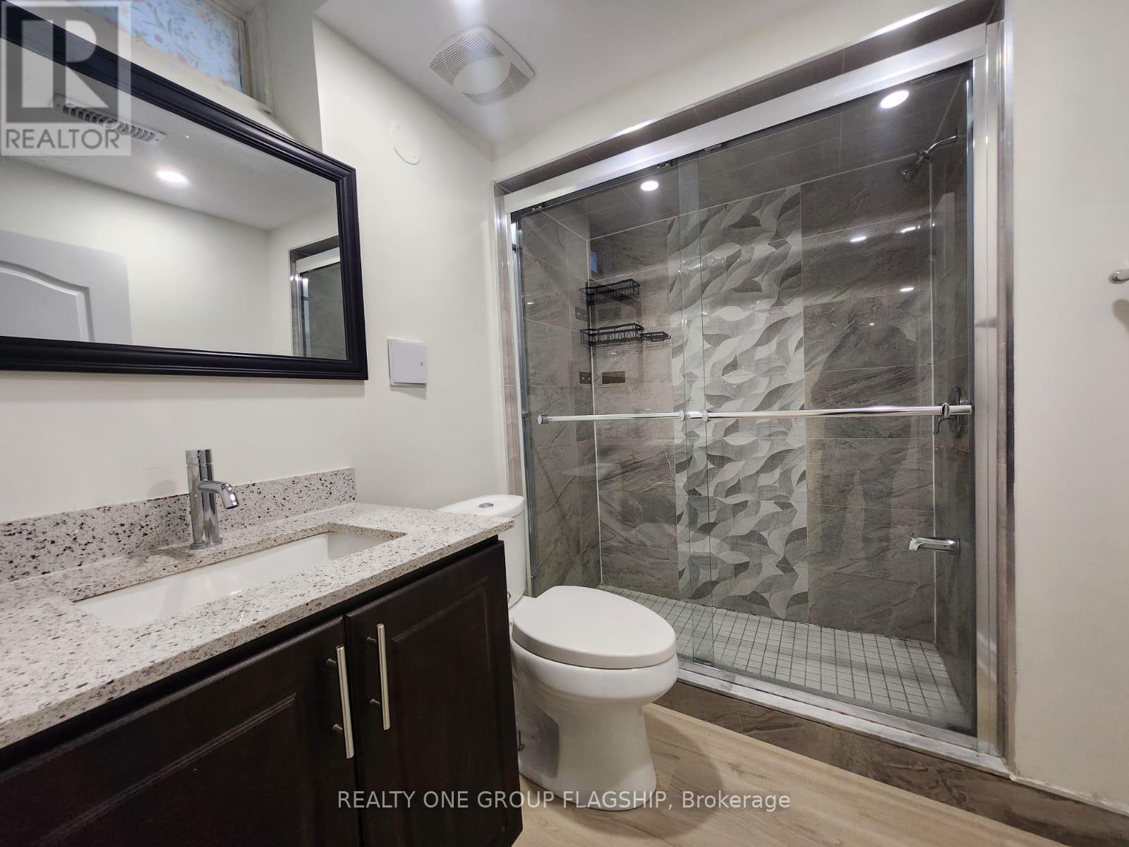 3 Cedarvalley Boulevard, Brampton, Ontario  L7A 1N7 - Photo 6 - W12578564