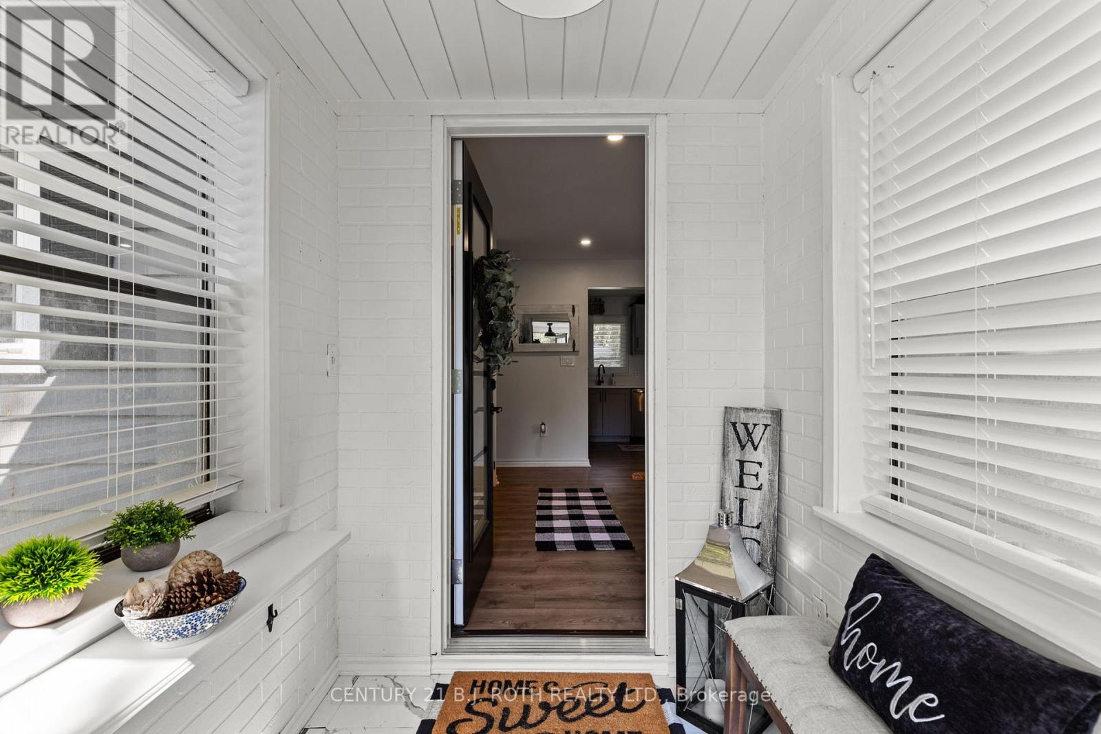 1551 Gill Road, Springwater, Ontario  L0L 1X0 - Photo 21 - S12662692