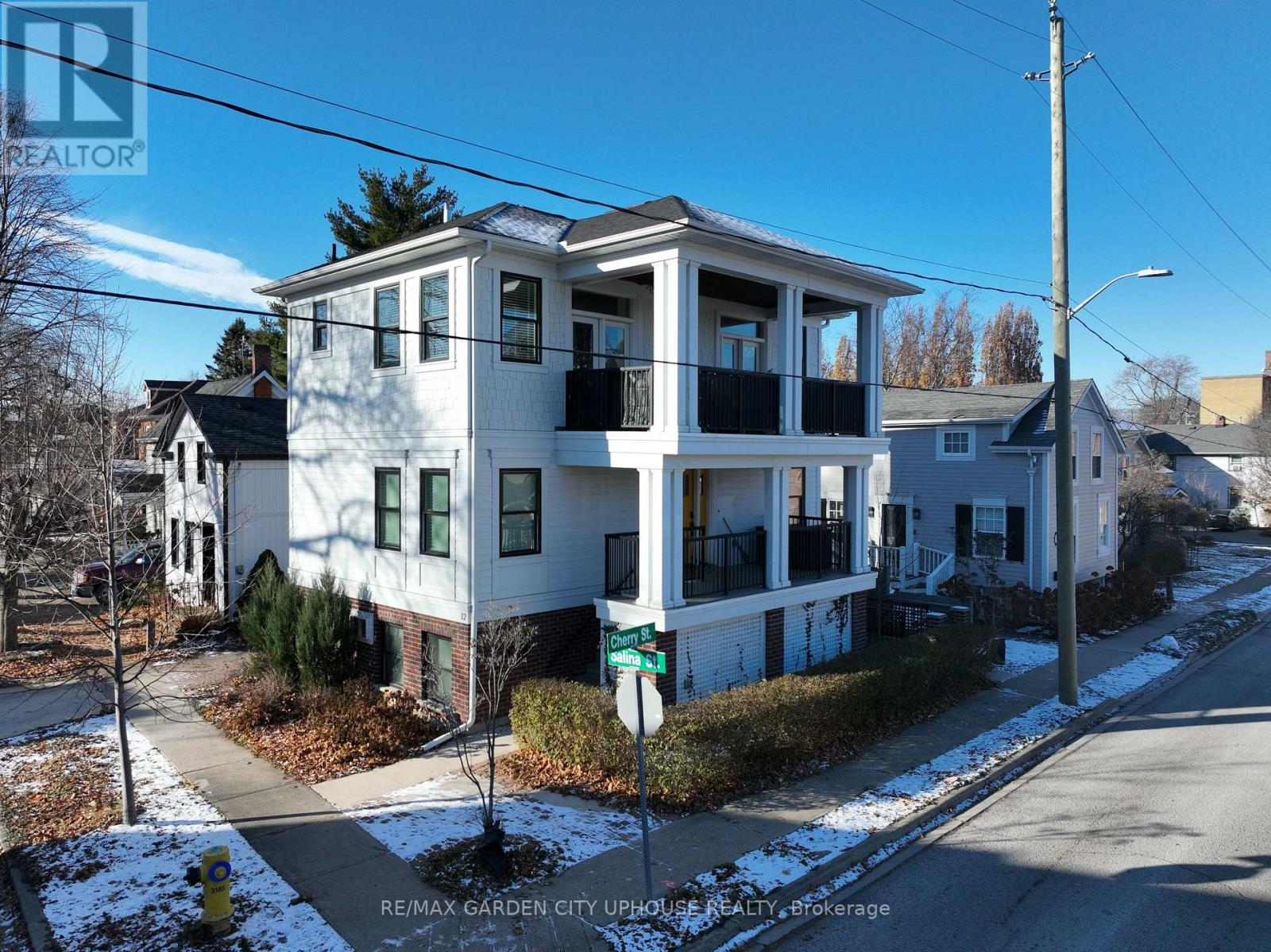 25 Cherry Street, St. Catharines, Ontario  L2R 5M5 - Photo 1 - X12653114