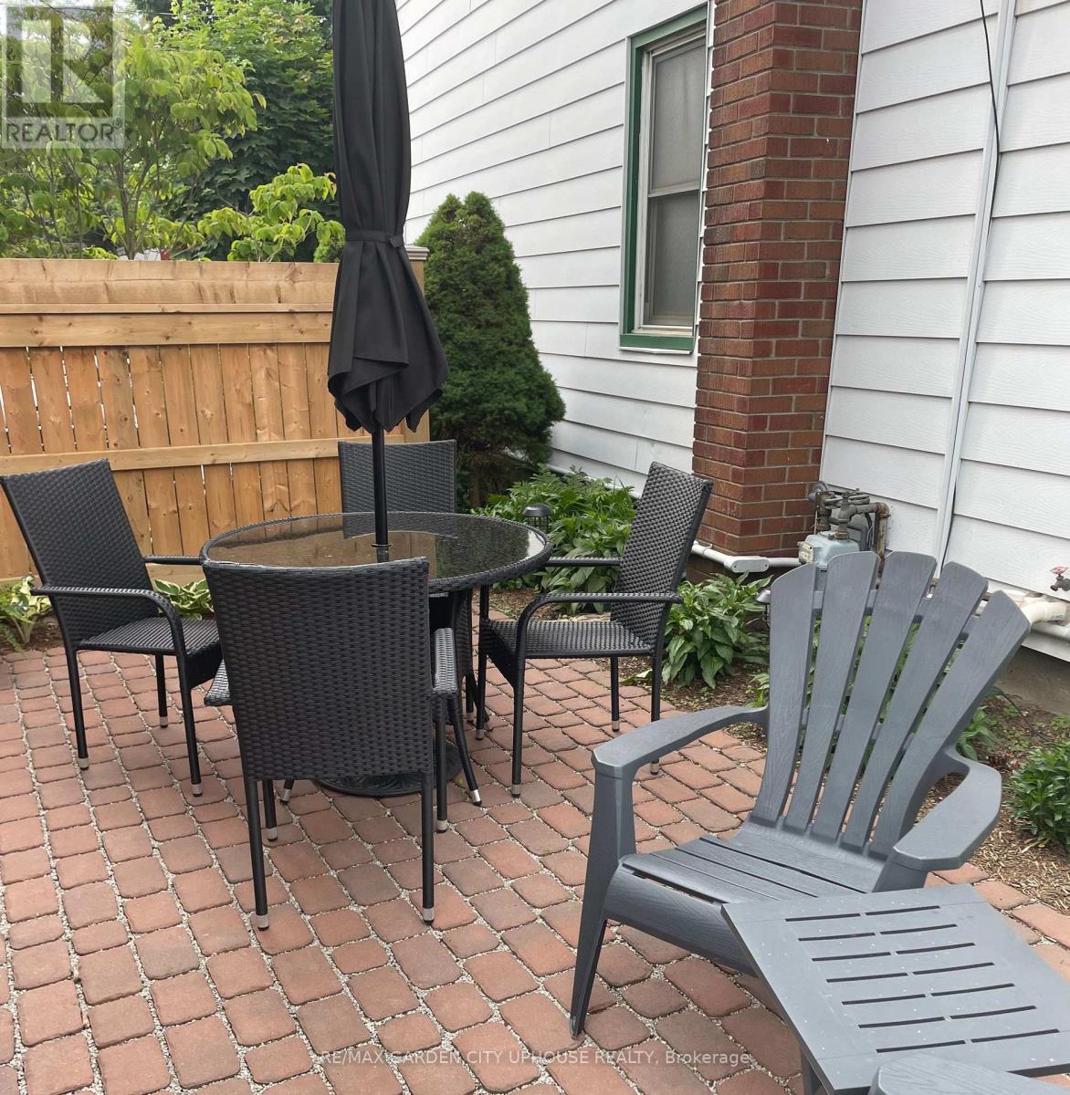 25 Cherry Street, St. Catharines, Ontario  L2R 5M5 - Photo 14 - X12653114