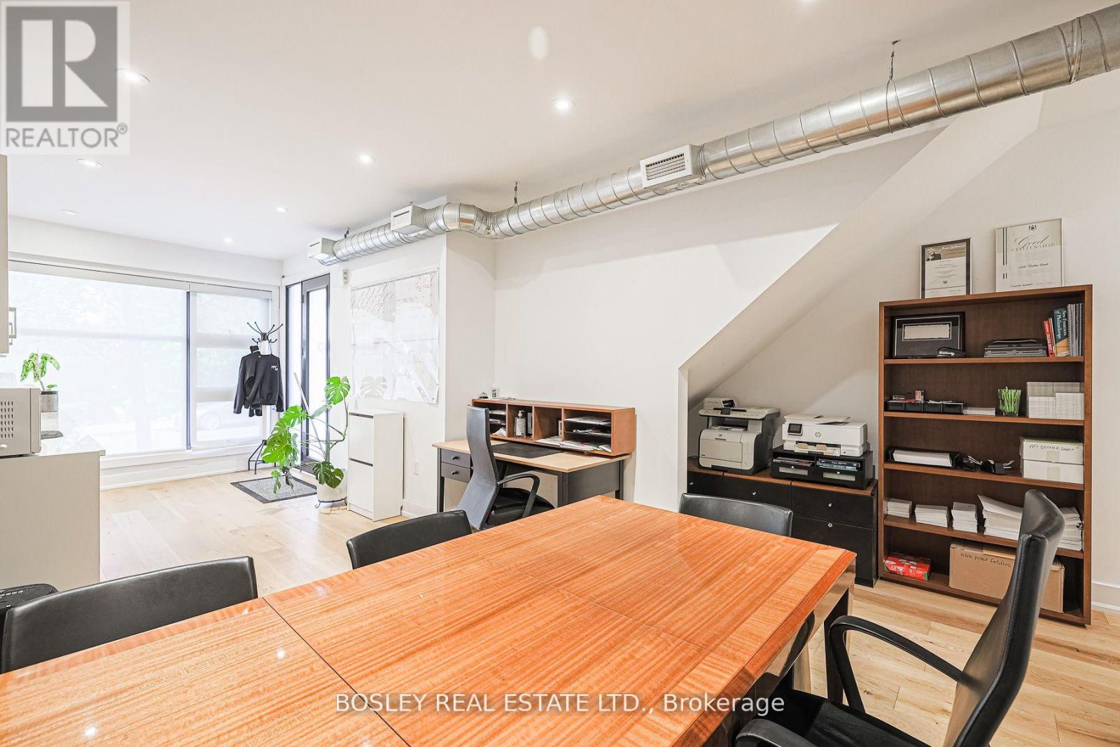 Main Floor - 973 Dovercourt Road, Toronto, Ontario  M6H 2X6 - Photo 10 - W12662580